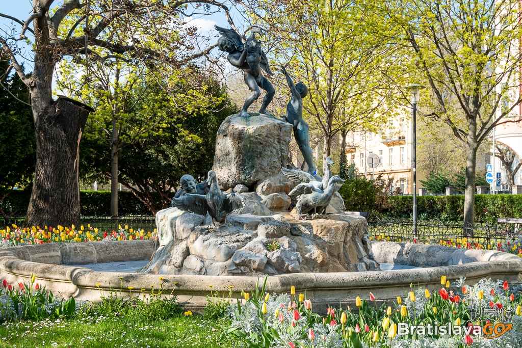 Duck Fountain